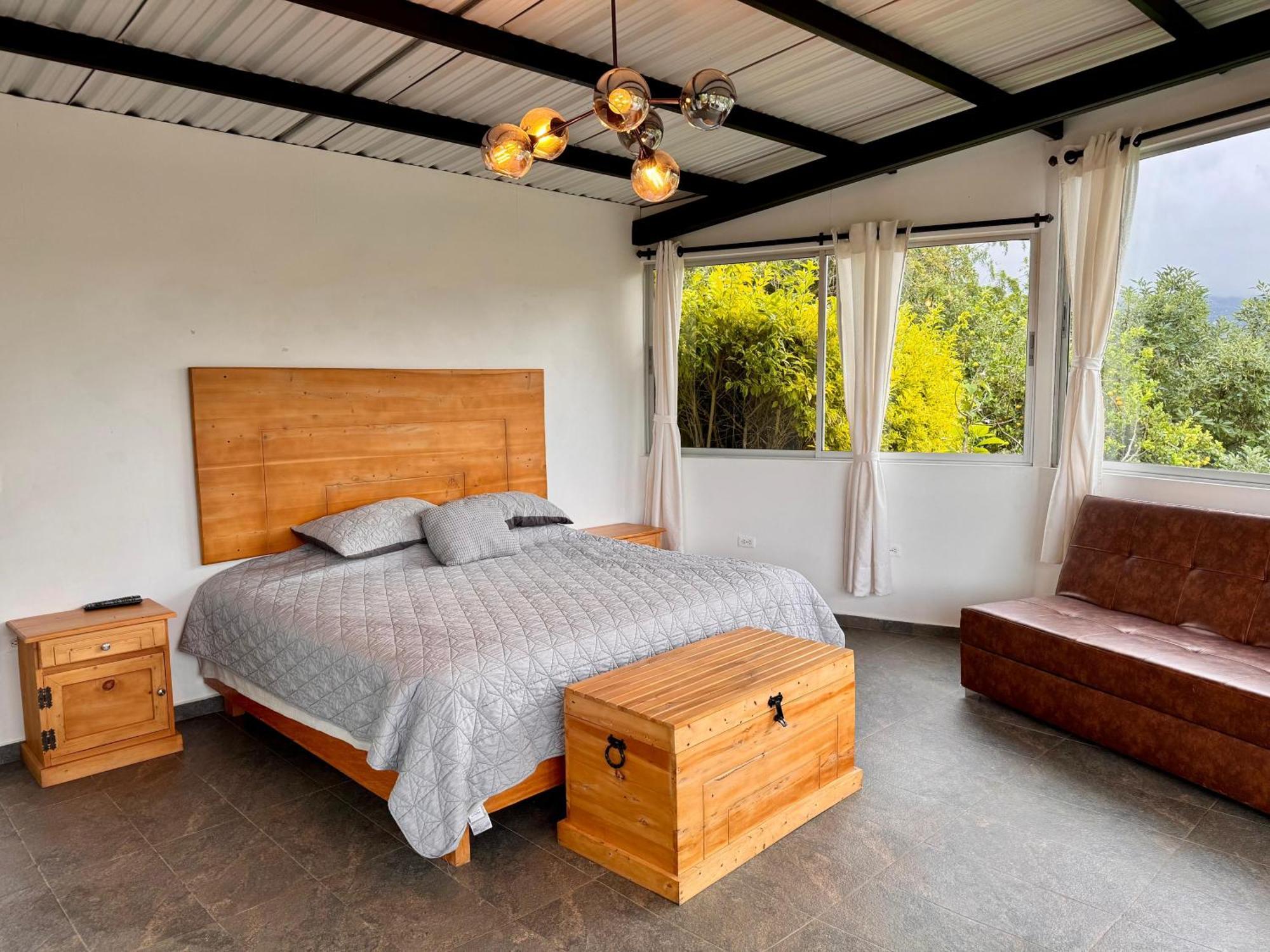 Hotel Campestre Alto Lindo En Guatapé Zewnętrze zdjęcie