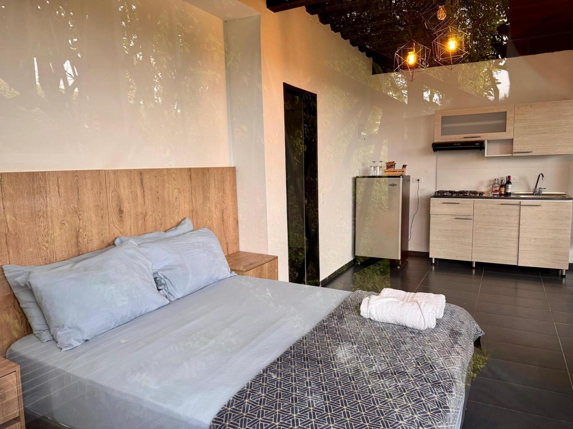 Hotel Campestre Alto Lindo En Guatapé Zewnętrze zdjęcie