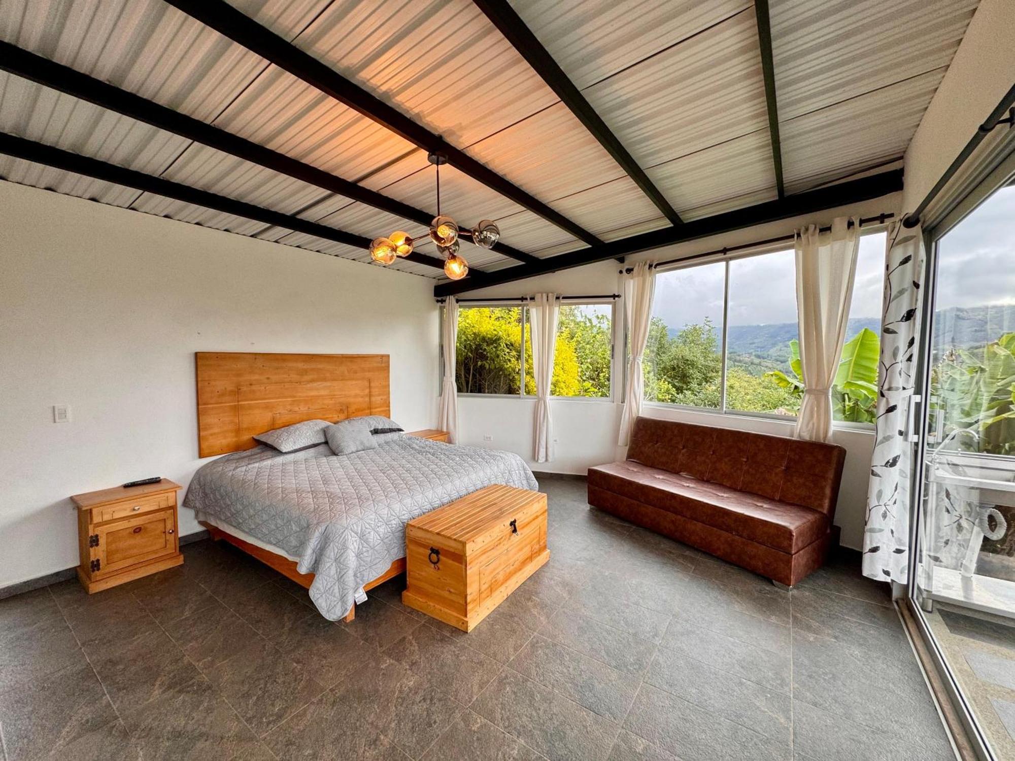 Hotel Campestre Alto Lindo En Guatapé Zewnętrze zdjęcie