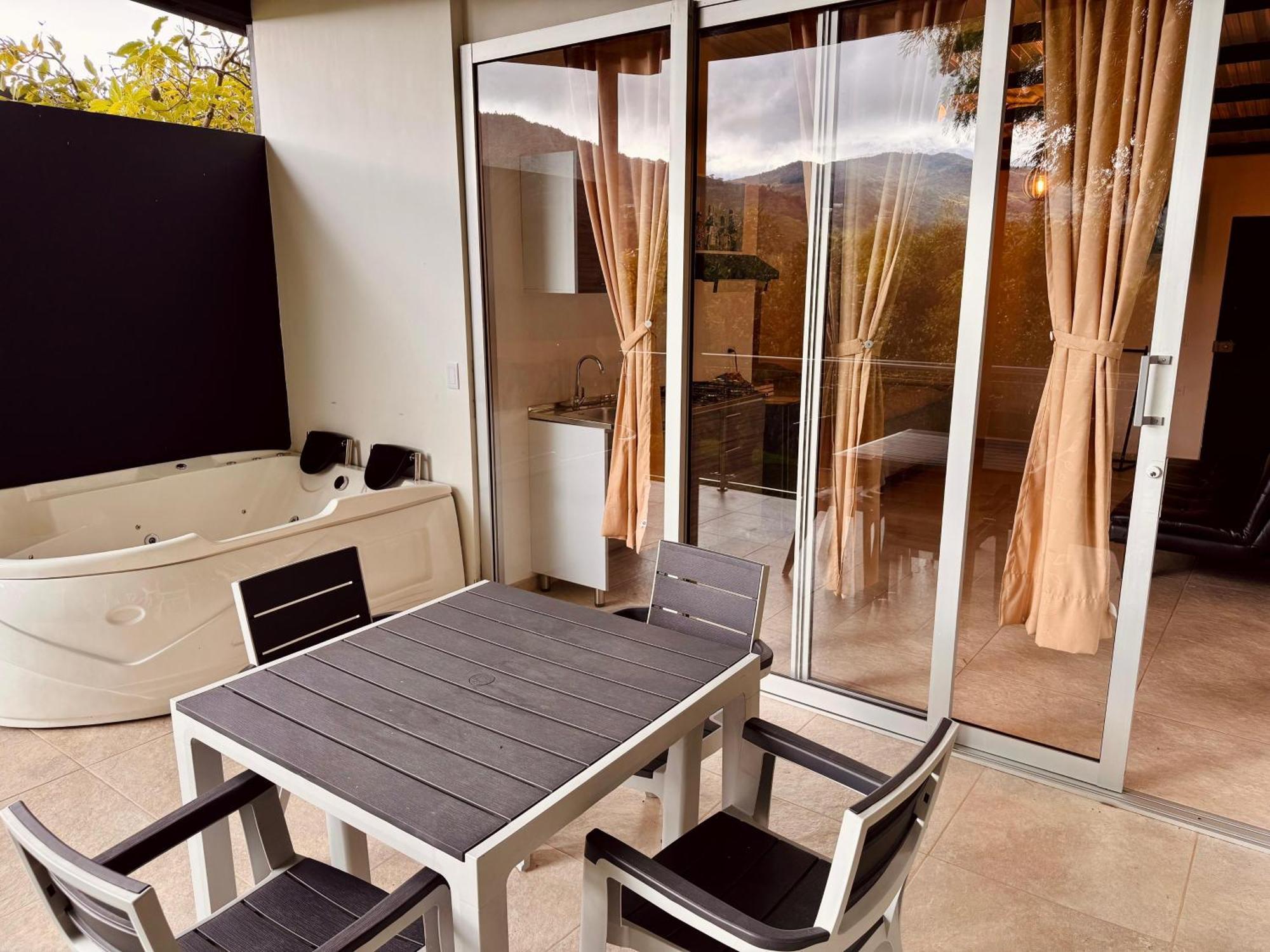 Hotel Campestre Alto Lindo En Guatapé Zewnętrze zdjęcie