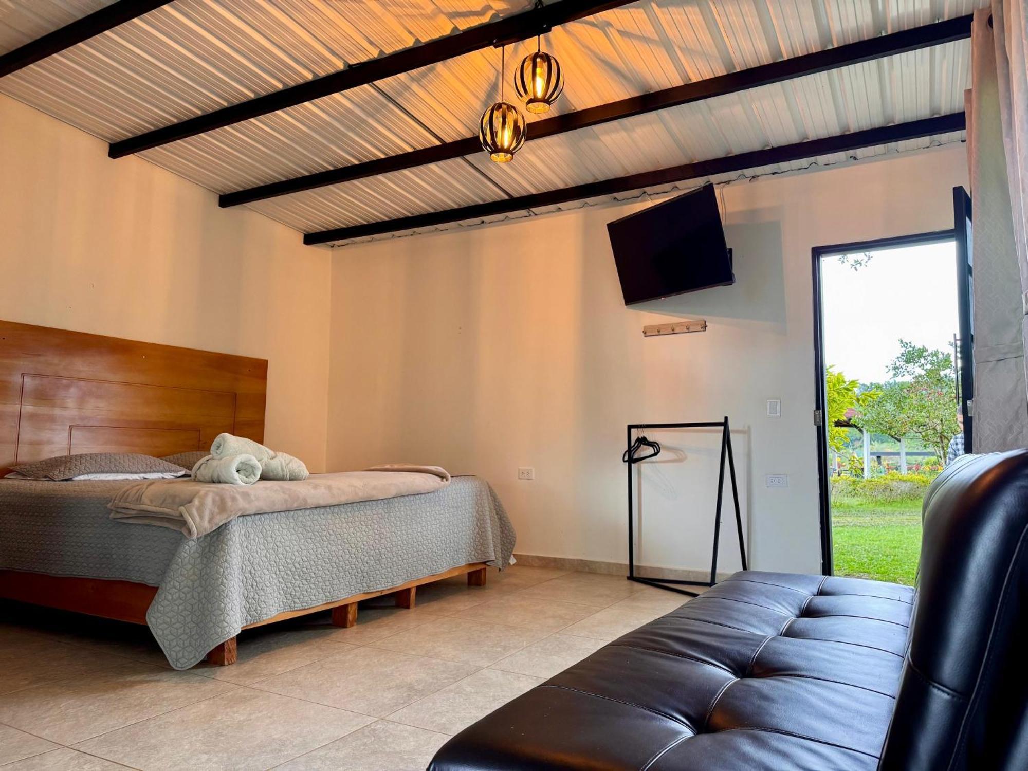 Hotel Campestre Alto Lindo En Guatapé Zewnętrze zdjęcie