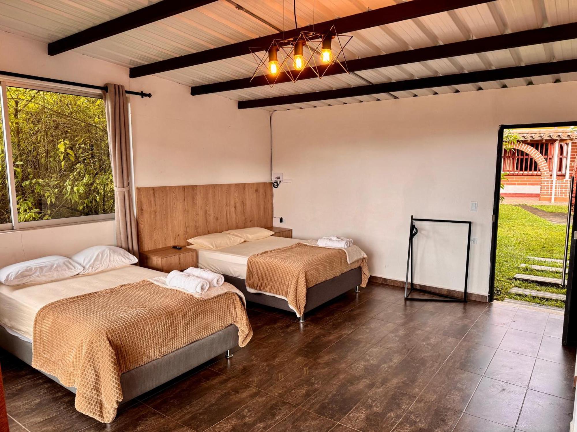 Hotel Campestre Alto Lindo En Guatapé Zewnętrze zdjęcie