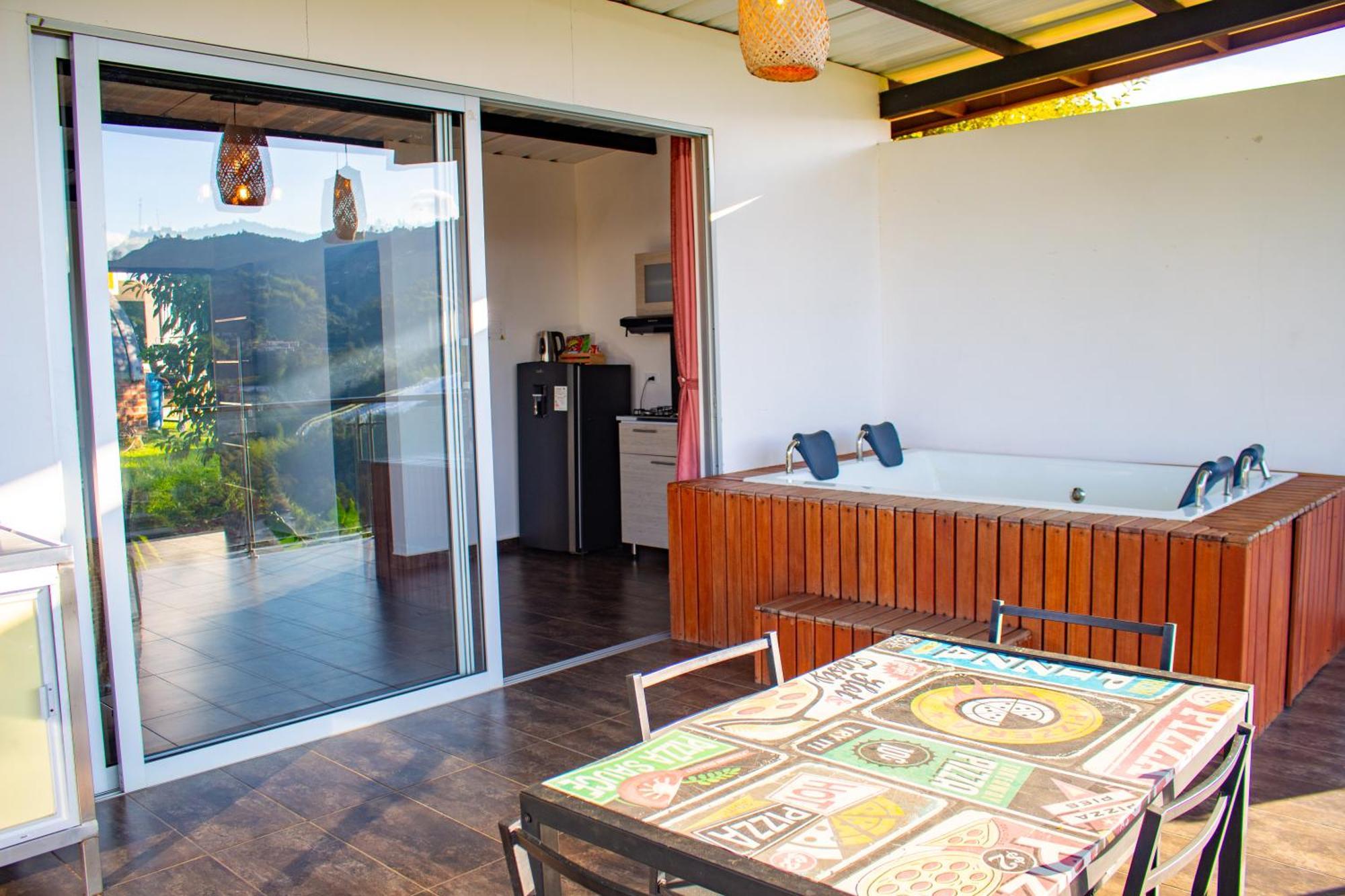 Hotel Campestre Alto Lindo En Guatapé Zewnętrze zdjęcie